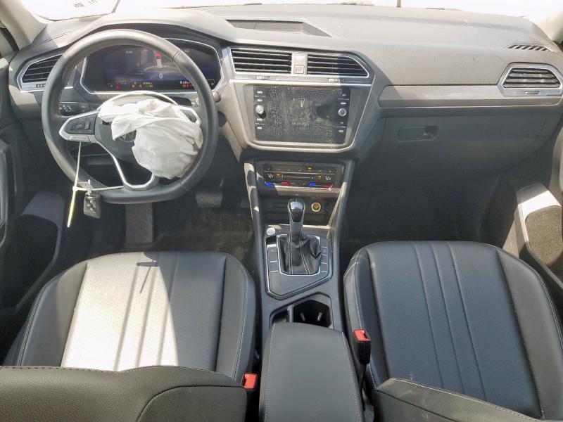 Photo 8 from auction – 2023 VOLKSWAGEN TIGUAN with VIN 3VVNB7AX6PM122648