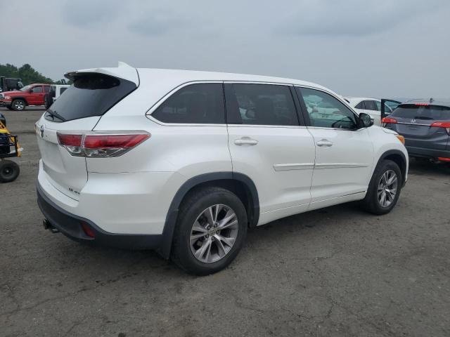Снимка 3 от търг – 2015 TOYOTA HIGHLANDER с VIN 5TDBKRFH5FS145528