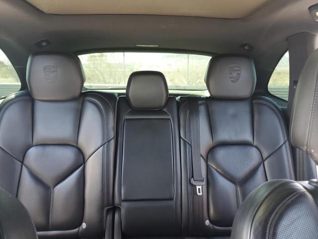 Photo 10 from auction – 2017 PORSCHE CAYENNE with VIN WP1AA2A2XHKA86672