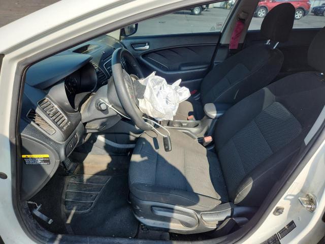 Photo 7 from auction – 2017 KIA FORTE LX with VIN KNAFK5A80H5668852
