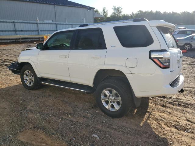 Photo 2 from auction – 2019 TOYOTA 4RUNNER SR with VIN JTEBU5JR9K5715075