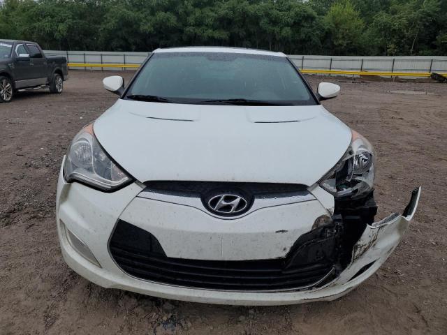 Photo 5 from auction – 2013 HYUNDAI VELOSTER with VIN KMHTC6AD6DU145921