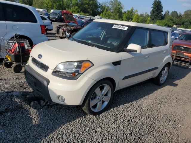 KIA SOUL + 2010 with VIN KNDJT2A20A7176952 - Photo from auction