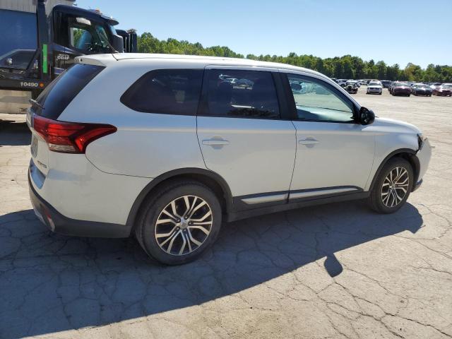Photo 3 from auction – 2016 MITSUBISHI OUTLANDER with VIN JA4AZ3A31GZ038180