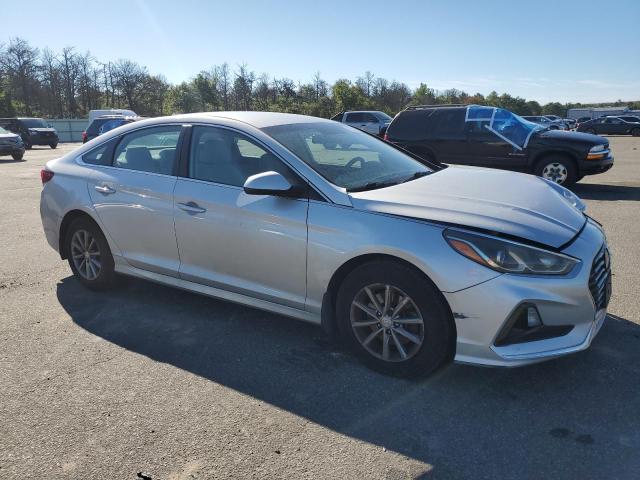 Photo 4 from auction – 2019 HYUNDAI SONATA SE with VIN 5NPE24AF7KH798593