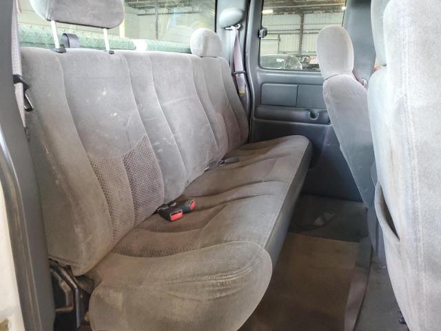 Фото 10 с аукциона – 2003 CHEVROLET SILVERADO с VIN 1GCEK19T03E252034
