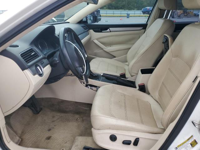 Photo 7 from auction – 2015 VOLKSWAGEN PASSAT S with VIN 1VWAS7A30FC079044