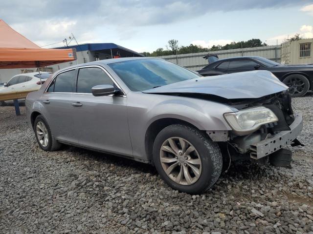 Photo 4 from auction – 2015 CHRYSLER 300 LIMITE with VIN 2C3CCAAG8FH849100