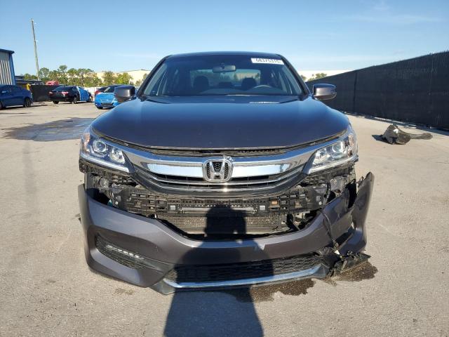 Photo 5 from auction – 2017 HONDA ACCORD EX with VIN 1HGCR2F75HA005205