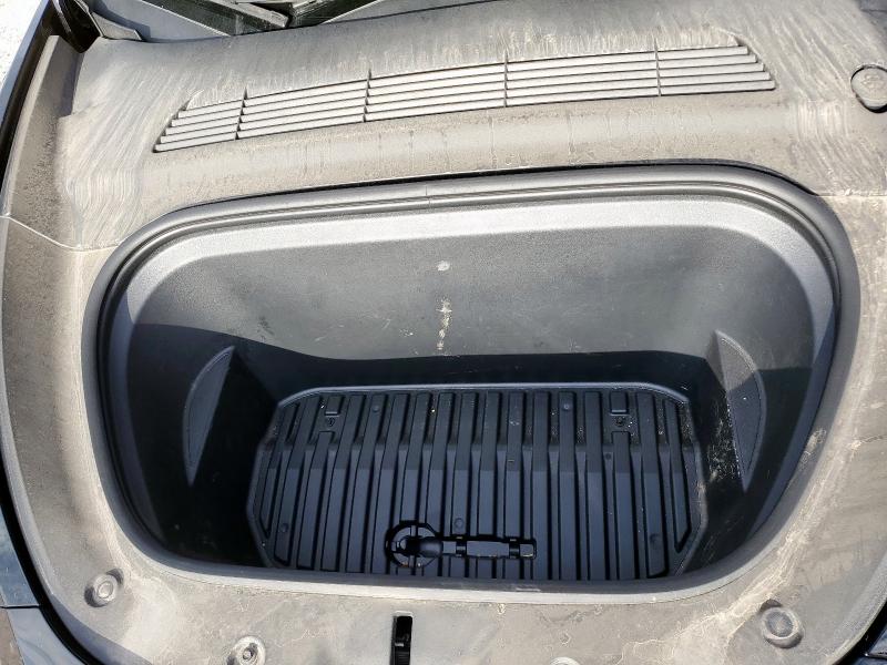 Photo 11 from auction – 2024 TESLA MODEL Y with VIN 7SAYGDEE3RF065498