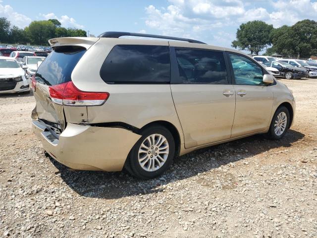 Photo 3 from auction – 2011 TOYOTA SIENNA XLE with VIN 5TDYK3DC9BS067361