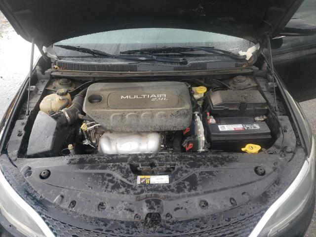 Photo 11 from auction – 2015 CHRYSLER 200 LIMITE with VIN 1C3CCCAB4FN602891