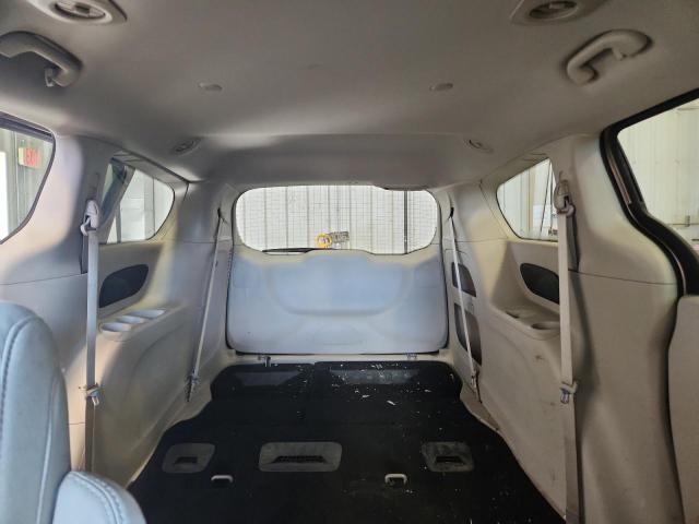 Photo 10 from auction – 2017 CHRYSLER PACIFICA L with VIN 2C4RC1CG1HR537250