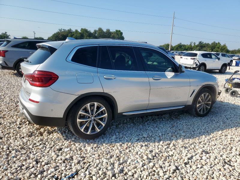 Photo 3 from auction – 2019 BMW X3 SDRIVE3 with VIN 5UXTR7C59KLF35351