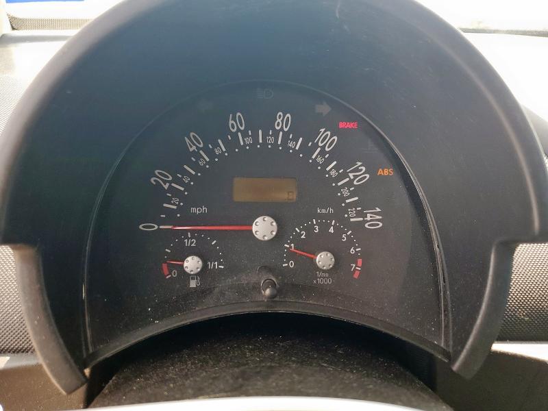 Photo 9 from auction – 2000 VOLKSWAGEN NEW BEETLE with VIN 3VWCC21C2YM402682