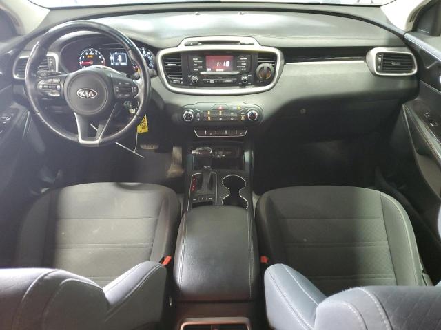 Photo 8 from auction – 2016 KIA SORENTO LX with VIN 5XYPGDA3XGG067879