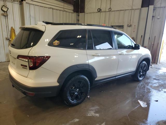 Photo 3 from auction – 2022 HONDA PILOT TRAI with VIN 5FNYF6H82NB101712