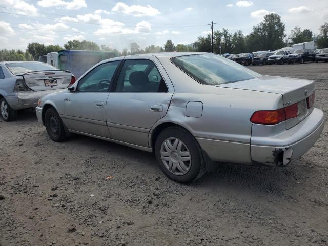 Photo 2 from auction – 2000 TOYOTA CAMRY CE with VIN JT2BG22K5Y0468549