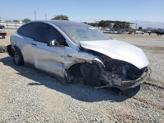 Photo 4 from auction – 2016 TESLA MODEL X with VIN 5YJXCBE45GF000259