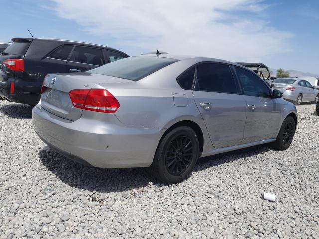 Photo 3 from auction – 2014 VOLKSWAGEN PASSAT S with VIN 1VWAT7A31EC073426