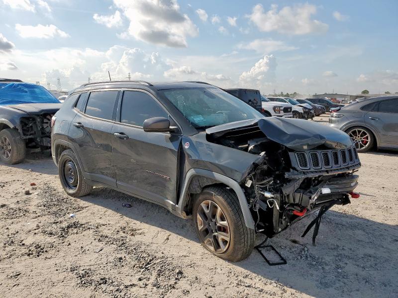 Photo 4 from auction – 2018 JEEP COMPASS TR with VIN 3C4NJDDB6JT270053