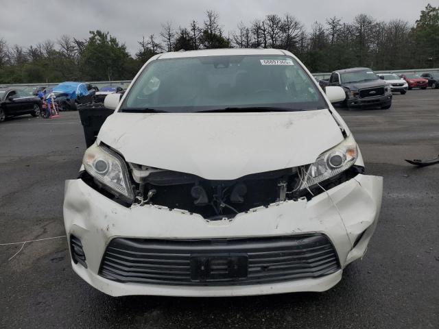 Photo 5 from auction – 2018 TOYOTA SIENNA XLE with VIN 5TDDZ3DC6JS189989
