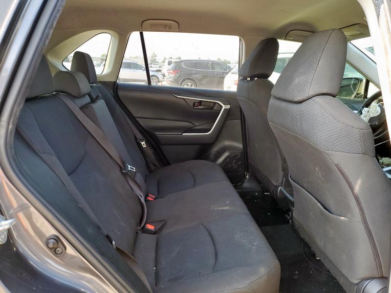 Photo 10 from auction – 2019 TOYOTA RAV4 LE with VIN JTMH1RFVXKJ009860