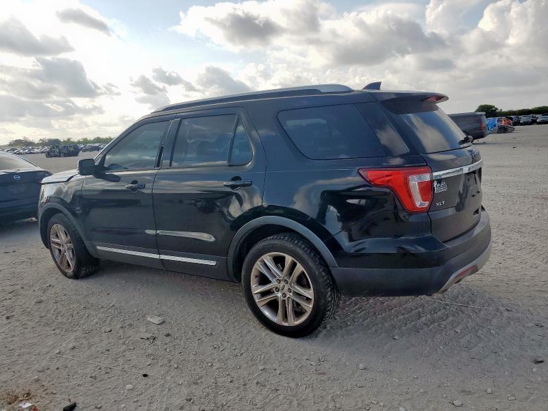 Photo 2 from auction – 2017 FORD EXPLORER XLT with VIN 1FM5K7D8XHGB70079