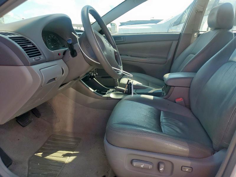 Photo 7 from auction – 2004 TOYOTA CAMRY LE with VIN 4T1BE30K74U331794