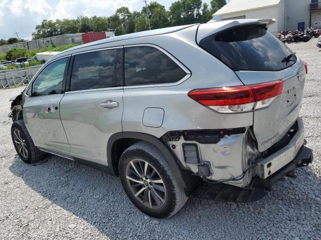 Photo 2 from auction – 2019 TOYOTA HIGHLANDER SE with VIN 5TDJZRFH7KS592914