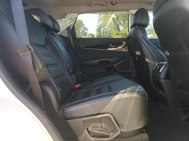 Photo 11 from auction – 2016 KIA SORENTO SX with VIN 5XYPKDA51GG016691