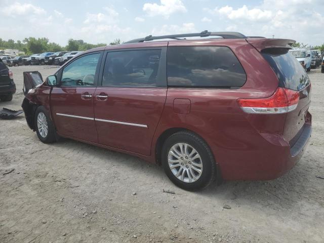 Photo 2 from auction – 2014 TOYOTA SIENNA XLE with VIN 5TDYK3DC7ES415467