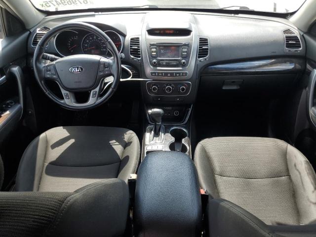 Photo 8 from auction – 2014 KIA SORENTO LX with VIN 5XYKTCA61EG542391