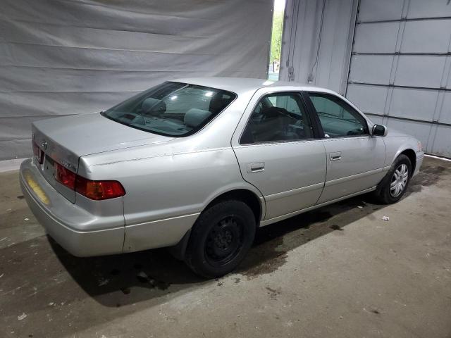 Photo 3 from auction – 2000 TOYOTA CAMRY CE with VIN 4T1BG28K6YU634676