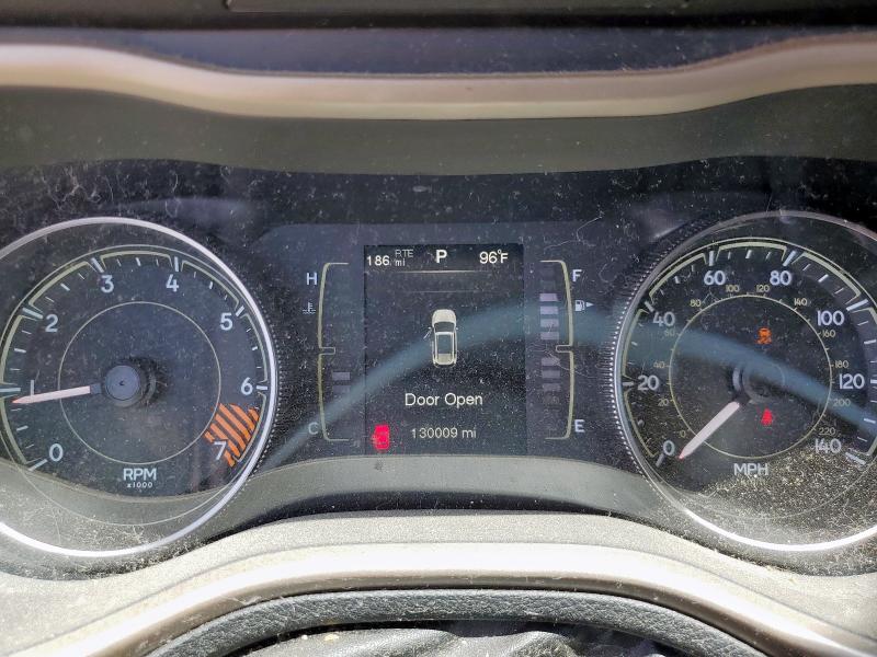 Photo 9 from auction – 2014 JEEP CHEROKEE L with VIN 1C4PJLCB6EW305002