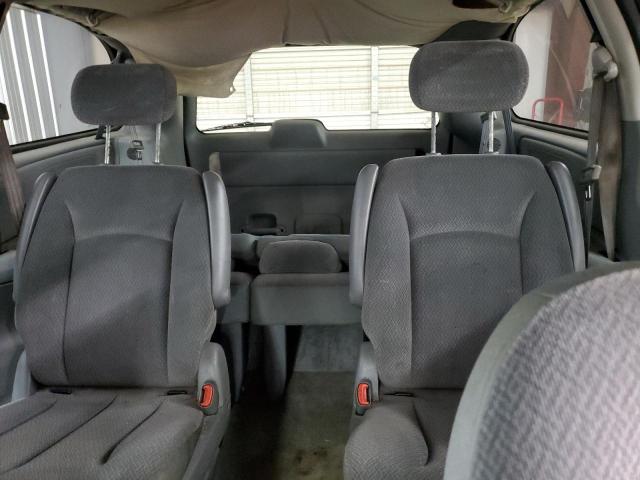 Photo 10 from auction – 2005 DODGE GRAND CARA with VIN 2D4GP44L95R312758