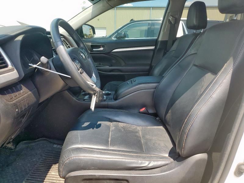 Photo 7 from auction – 2016 TOYOTA HIGHLANDER with VIN 5TDKKRFHXGS176632