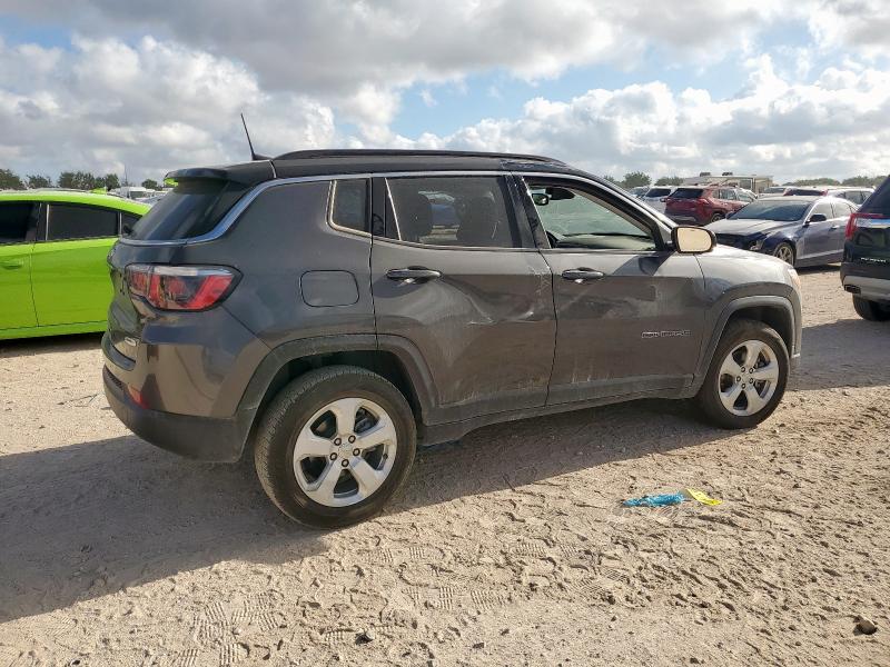 Photo 3 from auction – 2018 JEEP COMPASS LA with VIN 3C4NJDBB5JT282178