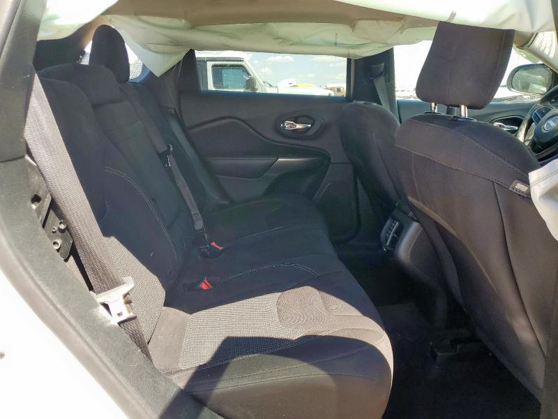 Photo 11 from auction – 2019 JEEP CHEROKEE L with VIN 1C4PJLCB7KD247246