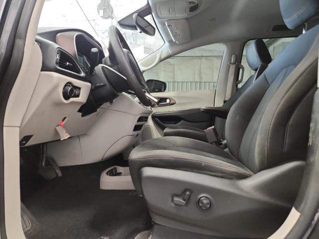 Photo 7 from auction – 2017 CHRYSLER PACIFICA T with VIN 2C4RC1DG8HR502736