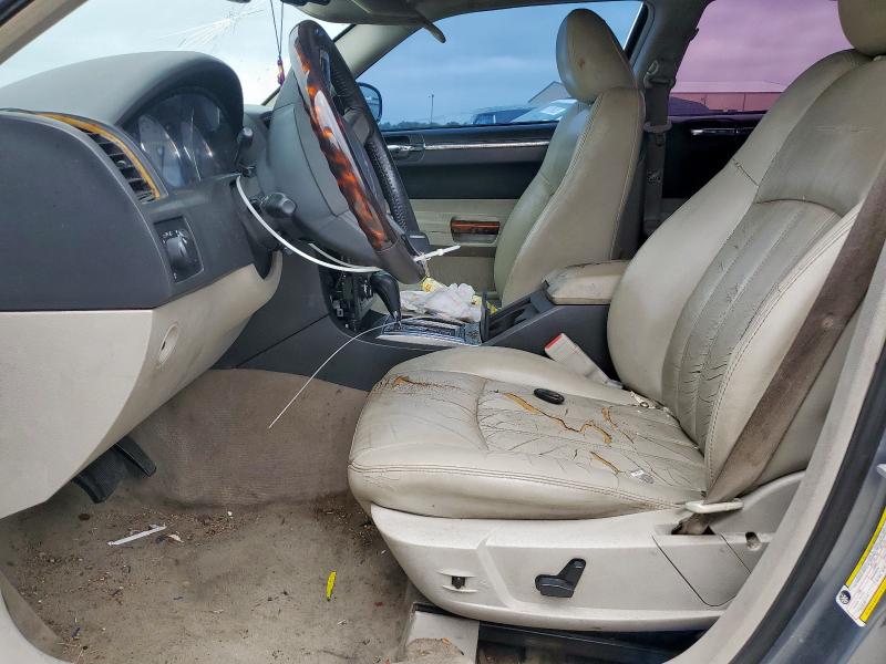 Photo 7 from auction – 2007 CHRYSLER 300C with VIN 2C3KA63H67H743377