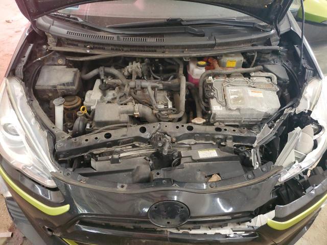 Photo 12 from auction – 2016 TOYOTA PRIUS C with VIN JTDKDTB38G1121899