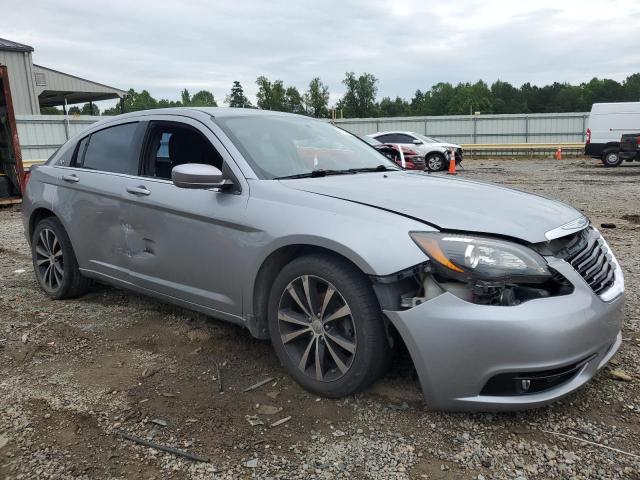 Photo 4 from auction – 2013 CHRYSLER 200 TOURING with VIN 1C3CCBBG9DN718136
