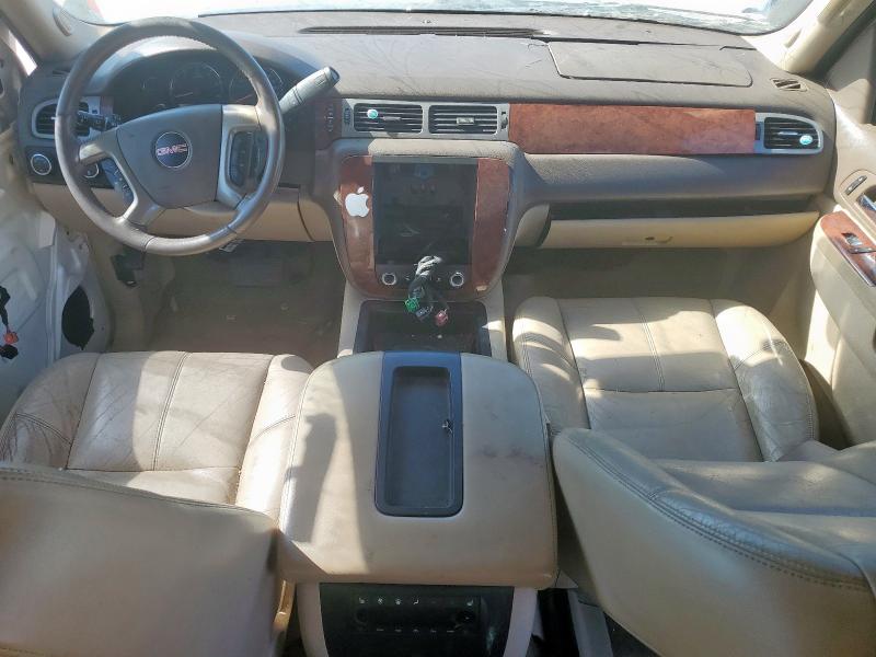 Photo 8 from auction – 2011 GMC YUKON SLT with VIN 1GKS2CE02BR338306