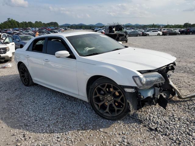Photo 4 from auction – 2016 CHRYSLER 300 S with VIN 2C3CCABG5GH320722