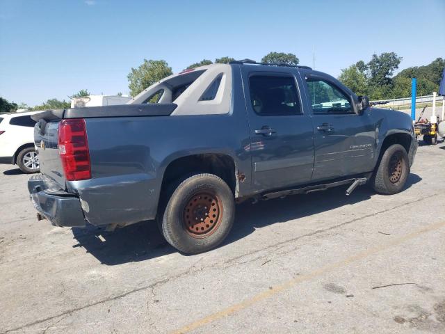 Photo 3 from auction – 2011 CHEVROLET AVALANCHE with VIN 3GNTKFE31BG281776
