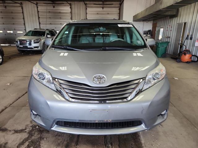Photo 5 from auction – 2011 TOYOTA SIENNA XLE with VIN 5TDYK3DC7BS067374