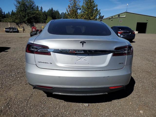 Photo 6 from auction – 2015 TESLA MODEL S 85D with VIN 5YJSA1H27FF080196