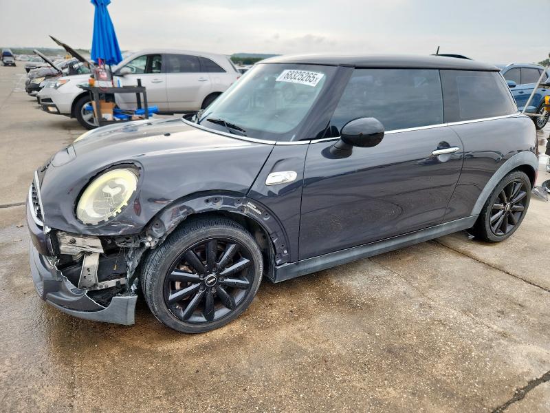 MINI COOPER S 2018 with VIN WMWXP7C53J2A48608 - Photo from auction