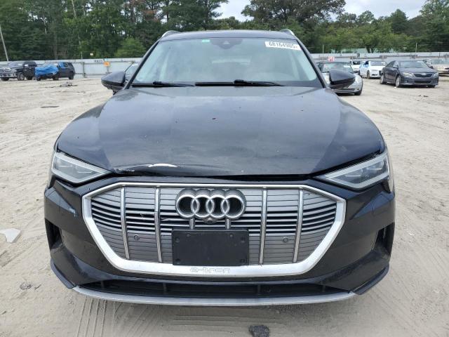 Photo 5 from auction – 2019 AUDI E-TRON with VIN WA1LAAGE6KB008803